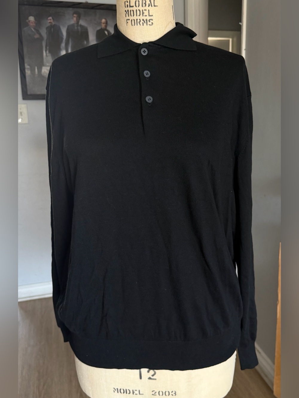 Neiman Marcus Men’s Black Collared Sweater size Medium